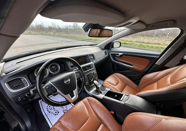 Volvo V60 cena 41000 przebieg: 242000, rok produkcji 2013 z Kłodzko małe 667
